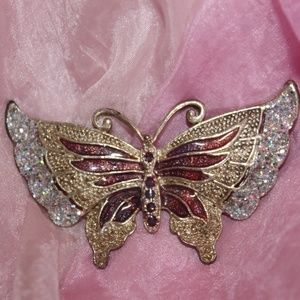 GORGEOUS & STUNNING BUTTERFLY BROOCH
